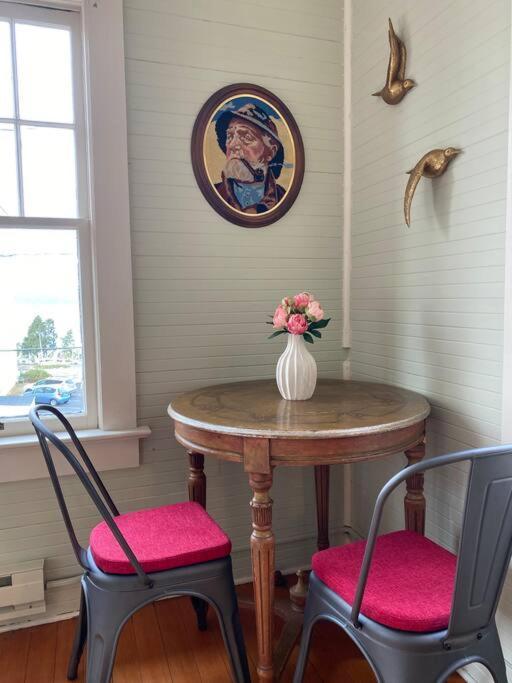 Historic Downtown Riverview Flat, No 3 アストリア エクステリア 写真