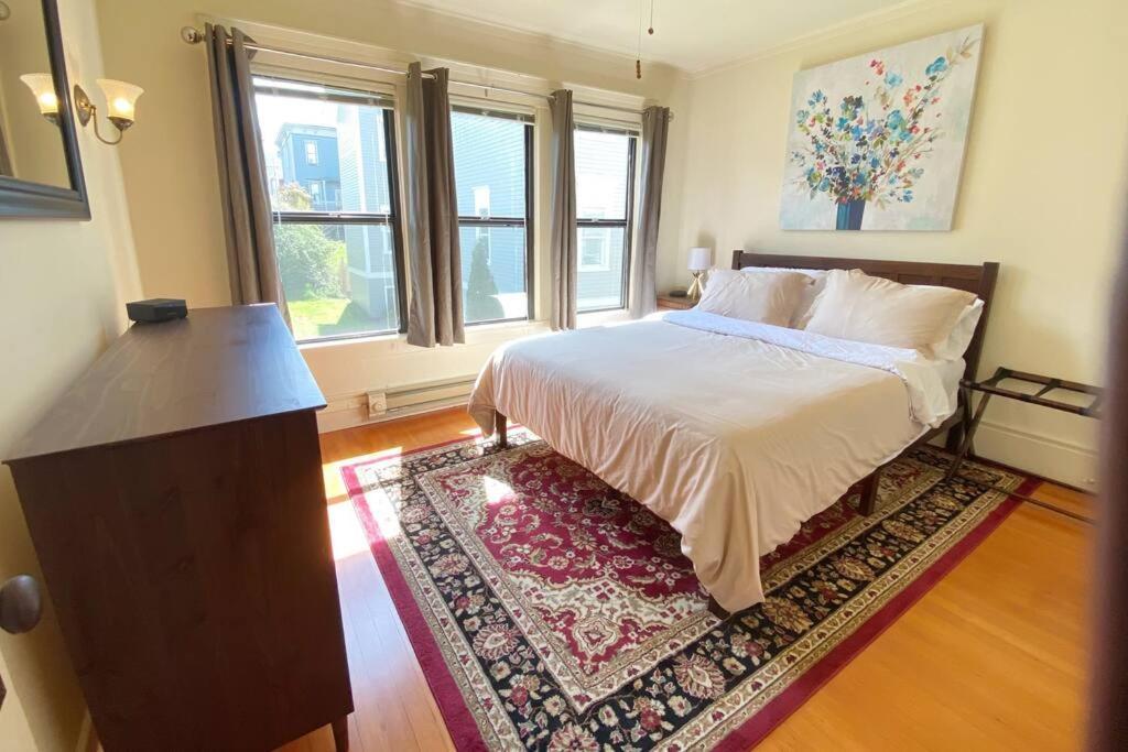 Historic Downtown Riverview Flat, No 3 アストリア エクステリア 写真