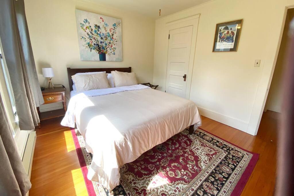Historic Downtown Riverview Flat, No 3 アストリア エクステリア 写真